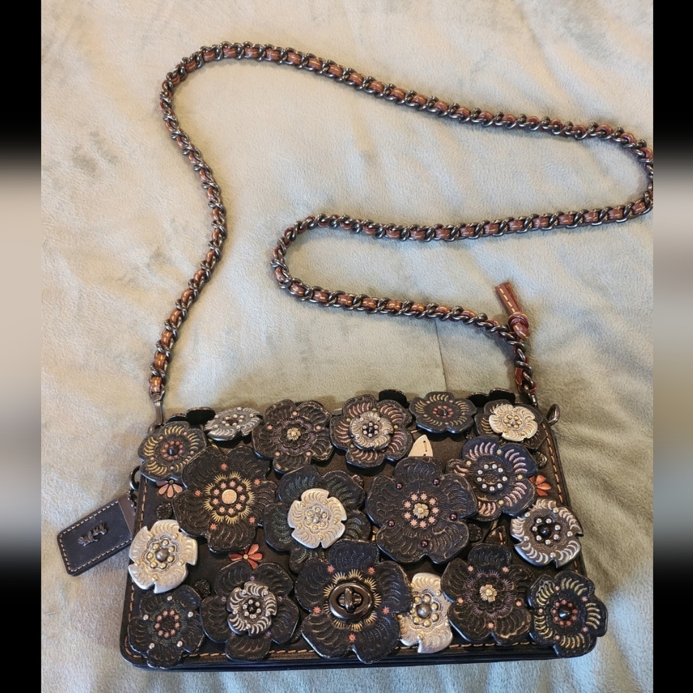 Coach dinky tea rose